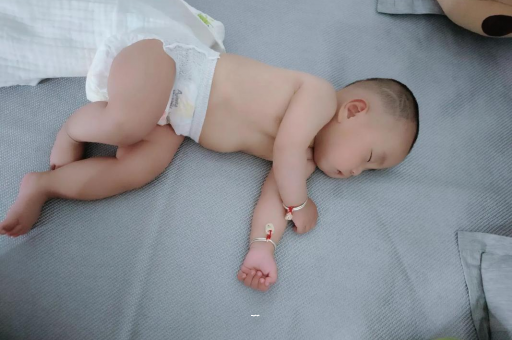 灌云宝宝多大开始游泳